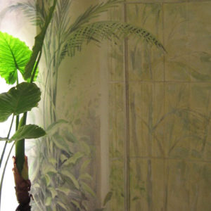 Higt pictural decoration: green true and false