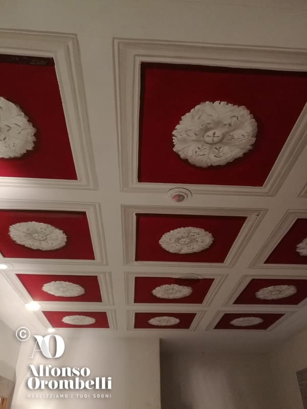 Mural Decoration red grisaille