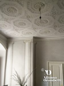 Alta Decorazione murale: colonne e cassettoni