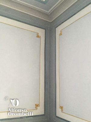 Alta decorazione murale: cornice