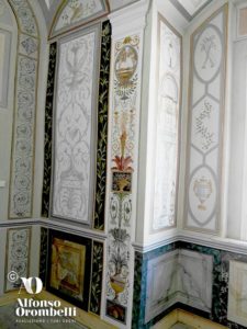 Interior Paint: grotesques detail