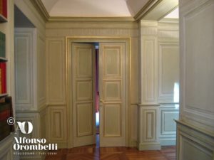 Libreria laccata, alta decorazione