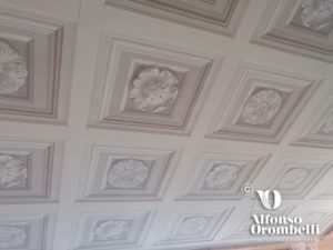 Mural painting, cassettoni grisaille